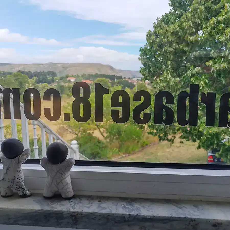 Vistas serenas de la Serra da Estrela: refugio tranquilo en la montaña.