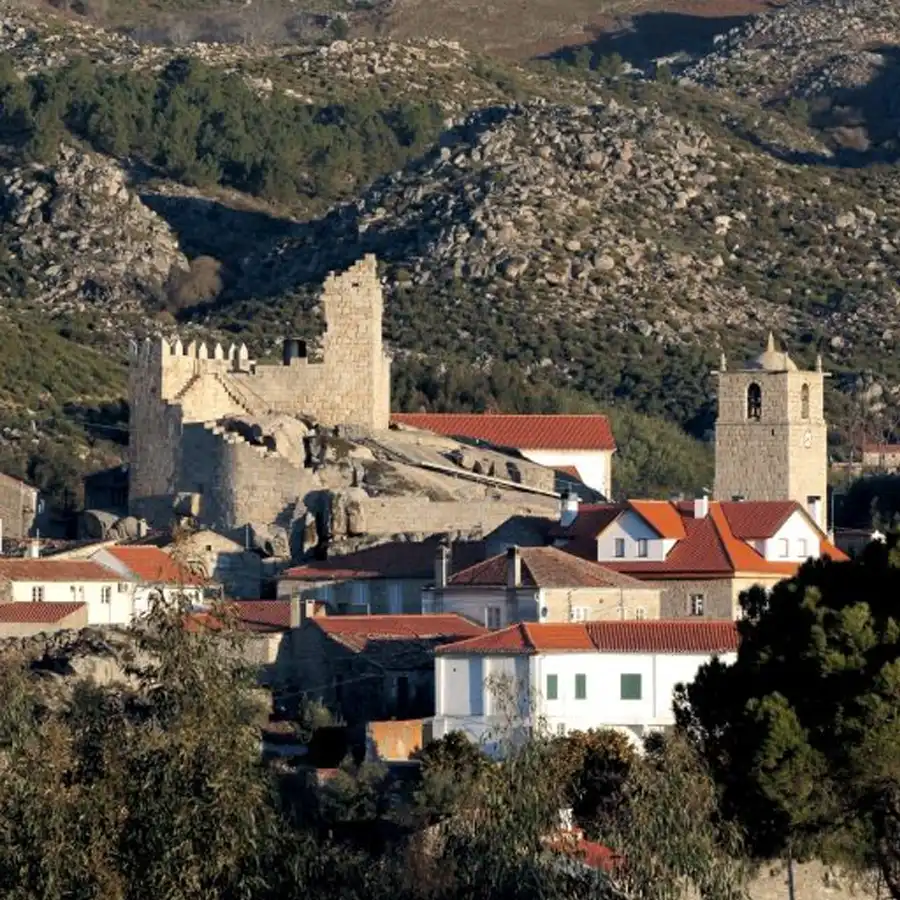 Oude, pittoresk dorp verscholen in de Serra da Estrela, Portugal.