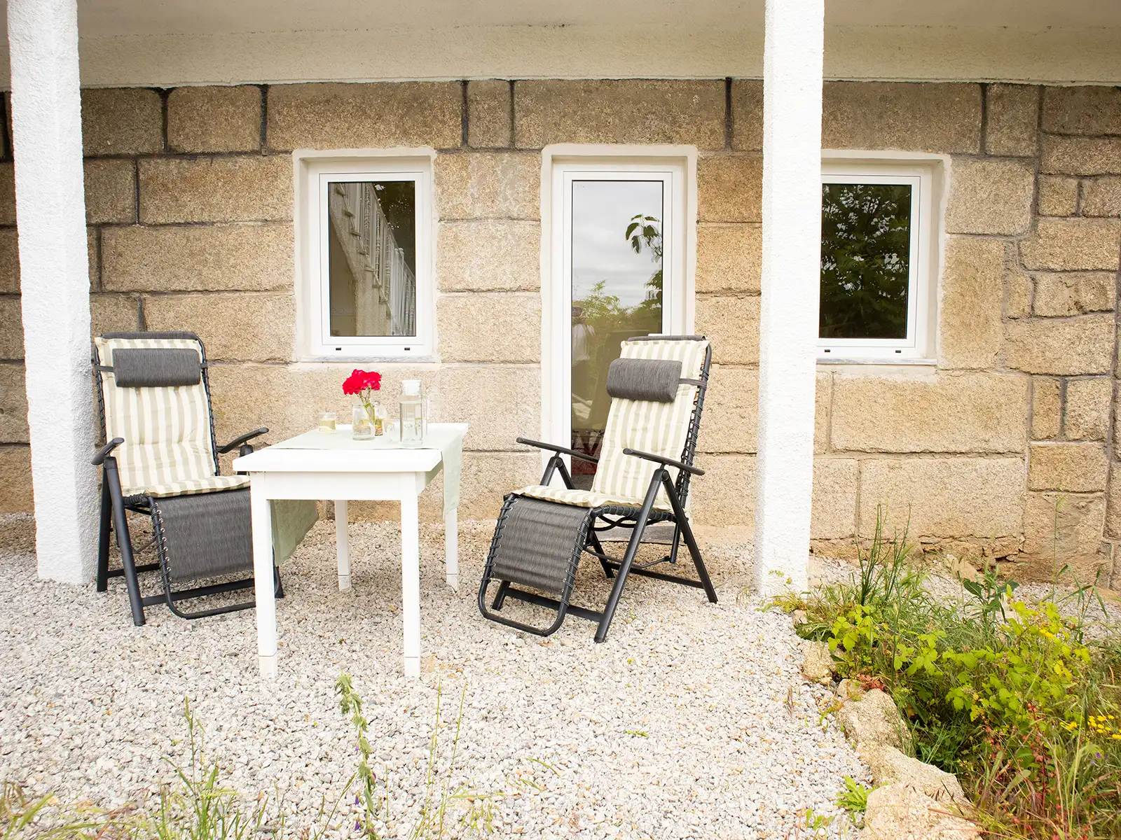 Refúgio acolhedor na Serra da Estrela: momentos de paz e natureza. Refúgio acolhedor na montanha, ideal para relaxar e desfrutar da natureza.