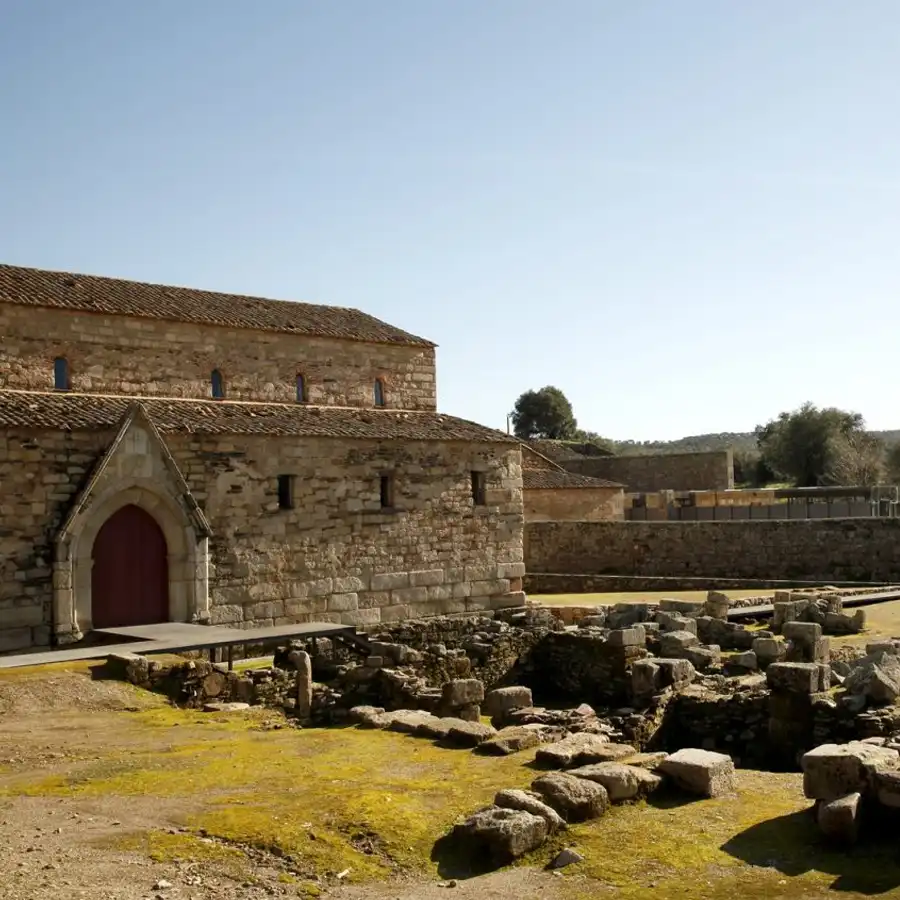 Vestígios de um passado antigo: história, arquitetura e a beleza da antiguidade.